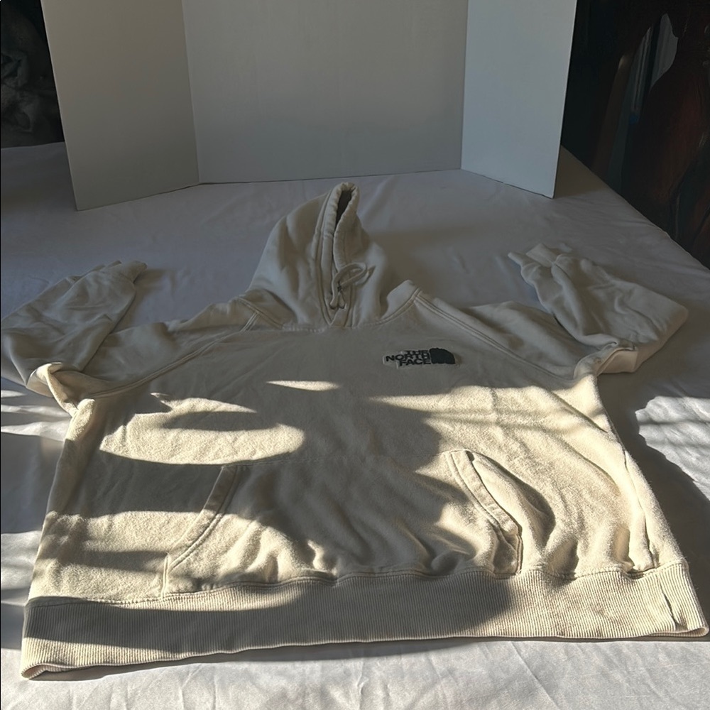 The North Face Cream Pullover Sweatshirt Soft Cotton Texture